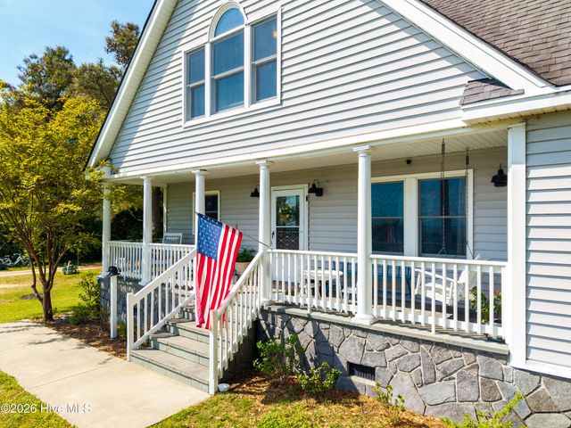 126 Narrow Shore Road, Aydlett, NC 27916