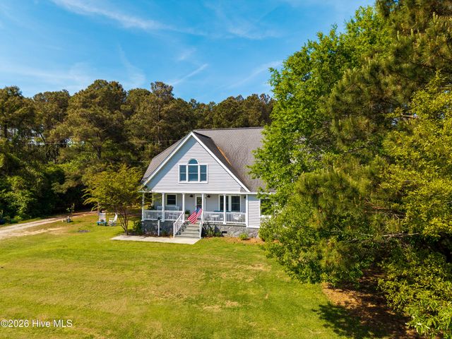 126 Narrow Shore Road, Aydlett, NC 27916