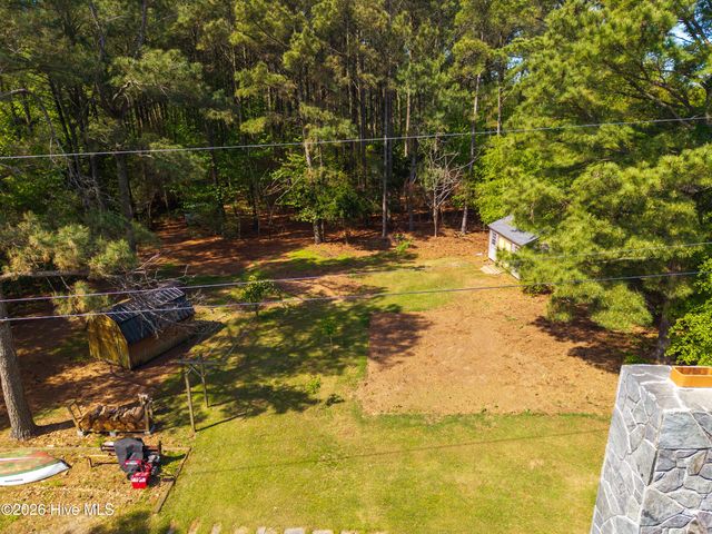 126 Narrow Shore Road, Aydlett, NC 27916