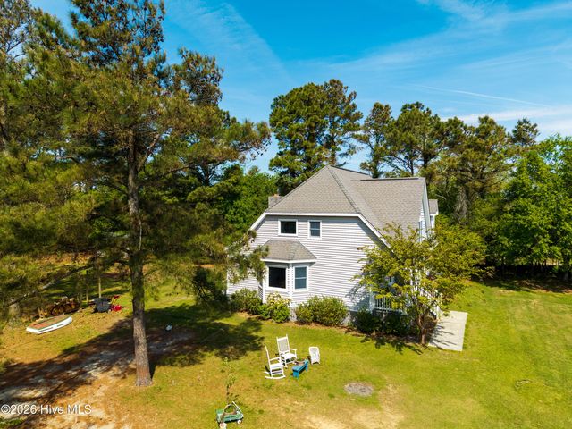 126 Narrow Shore Road, Aydlett, NC 27916