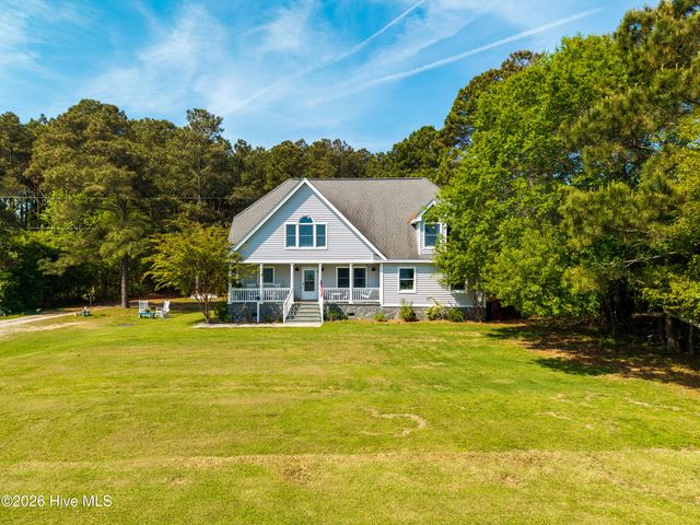 126 Narrow Shore Road, Aydlett, NC 27916