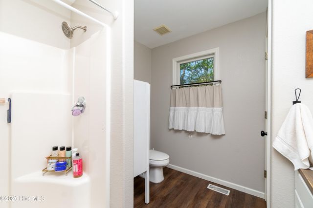 126 Narrow Shore Road, Aydlett, NC 27916