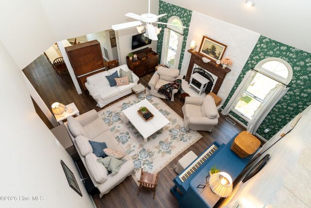 126 Narrow Shore Road, Aydlett, NC 27916