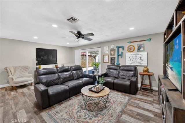 2239 Farringdon, Pomona, CA 91768