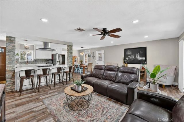 2239 Farringdon, Pomona, CA 91768