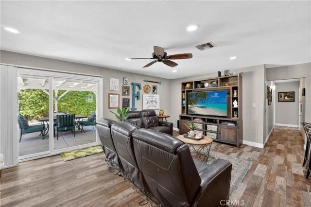 2239 Farringdon, Pomona, CA 91768