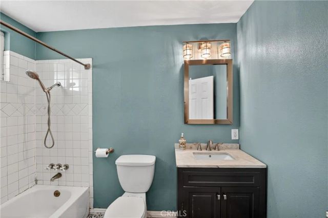 2239 Farringdon, Pomona, CA 91768