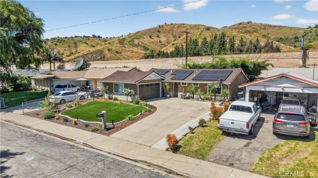 2239 Farringdon, Pomona, CA 91768