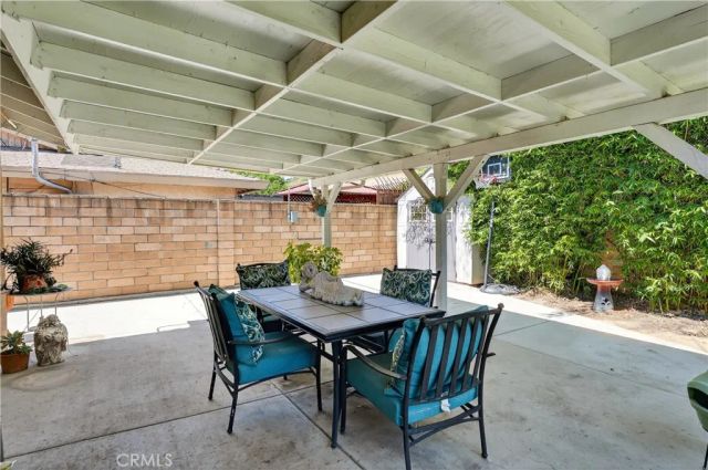 2239 Farringdon, Pomona, CA 91768