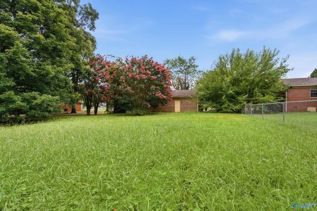 4502 Raton Blvd NW, Huntsville, AL 35810