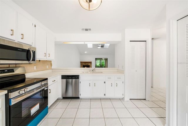 3723 NW 55TH PLACE, Gainesville, FL 32653