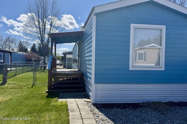 2064 W Windermere Ave, Coeur D'alene, ID 83815