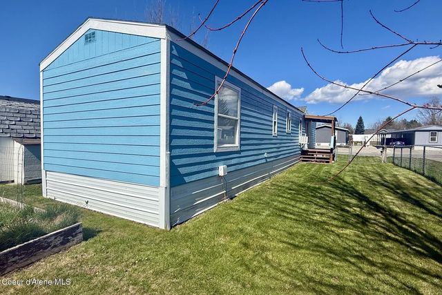 2064 W Windermere Ave, Coeur D'alene, ID 83815