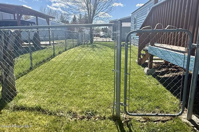 2064 W Windermere Ave, Coeur D'alene, ID 83815