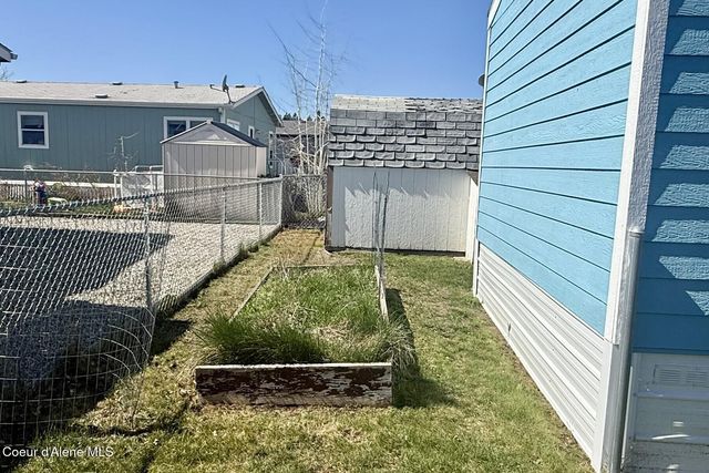 2064 W Windermere Ave, Coeur D'alene, ID 83815