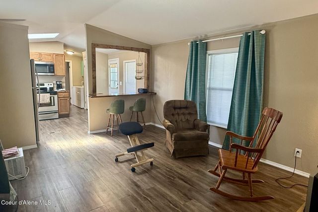 2064 W Windermere Ave, Coeur D'alene, ID 83815