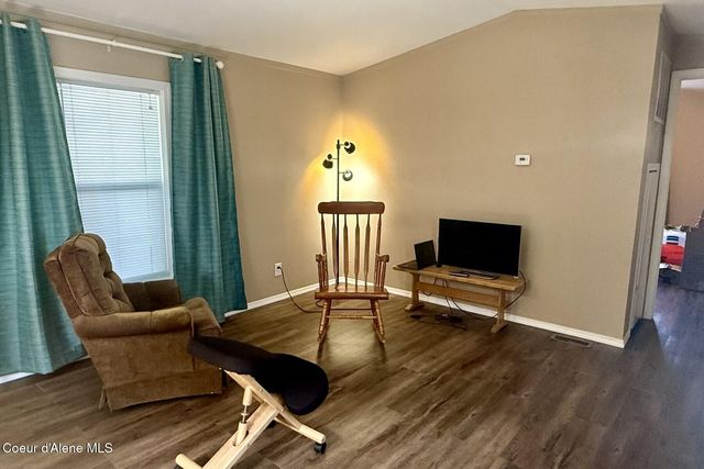 2064 W Windermere Ave, Coeur D'alene, ID 83815