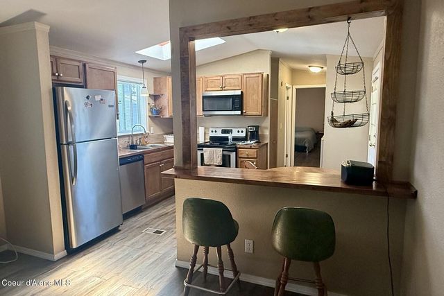 2064 W Windermere Ave, Coeur D'alene, ID 83815