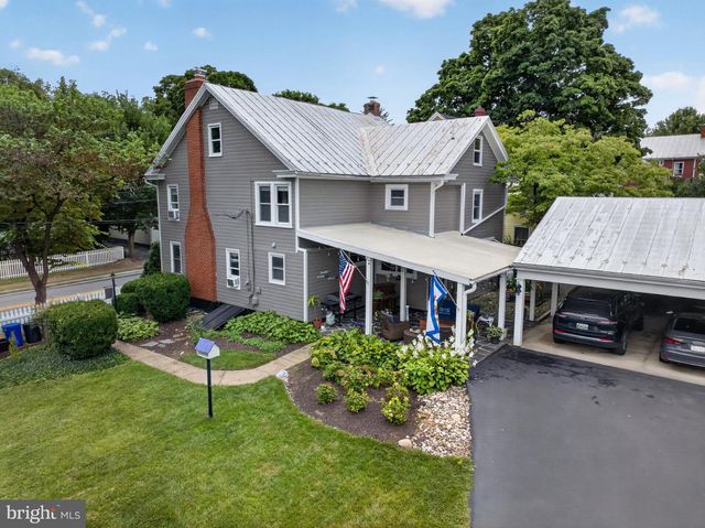 102 N DUKE ST, Shepherdstown, WV 25443