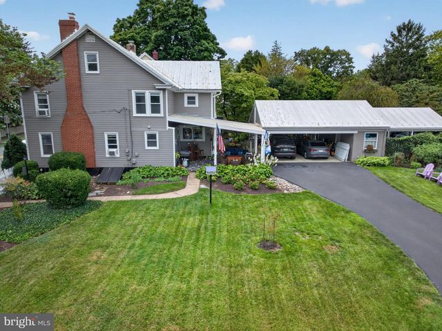 102 N DUKE ST, Shepherdstown, WV 25443