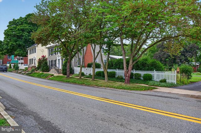 102 N DUKE ST, Shepherdstown, WV 25443