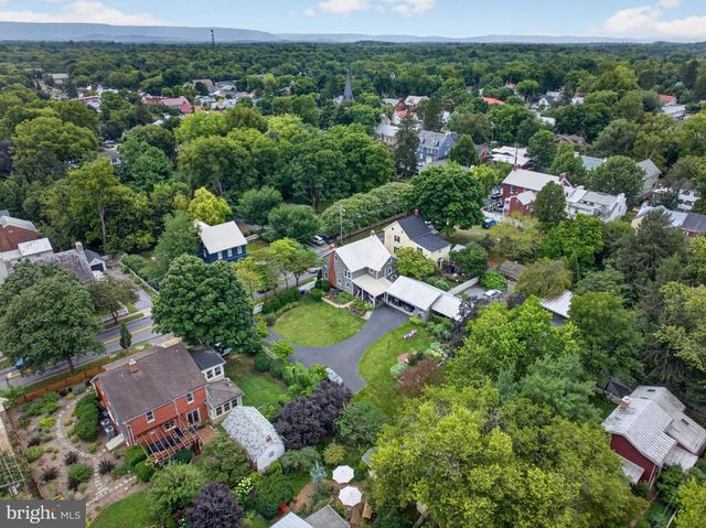 102 N DUKE ST, Shepherdstown, WV 25443