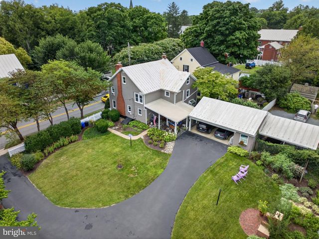 102 N DUKE ST, Shepherdstown, WV 25443