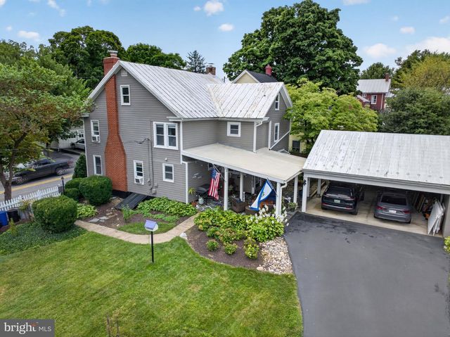 102 N DUKE ST, Shepherdstown, WV 25443