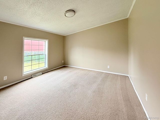 6255 Telegraph Road 214, Bedford Township, MI 48133