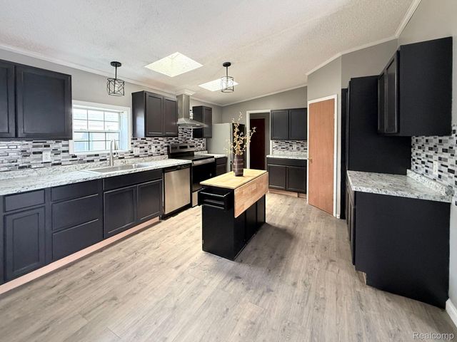 6255 Telegraph Road 214, Bedford Township, MI 48133