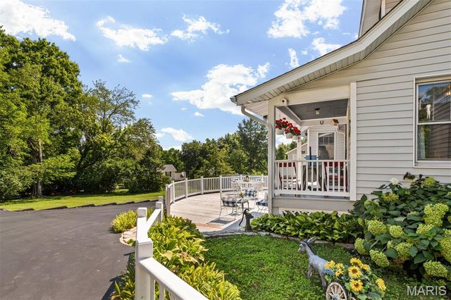 273 Old Sulphur Spring Road, Manchester, MO 63021