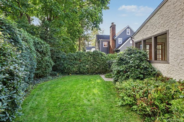 41 Maple Hill Drive, Larchmont, NY 10538