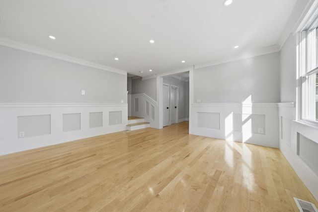 442 High St, Dedham, MA 02026