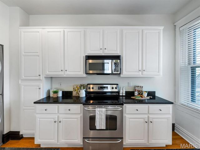 3548 Victor Street 2W, St Louis, MO 63104
