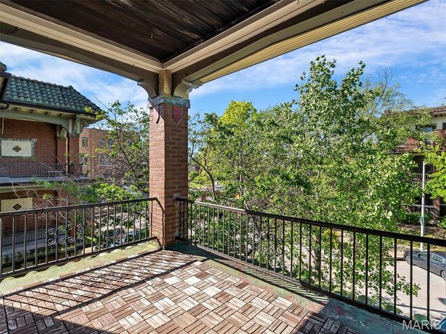 3548 Victor Street 2W, St Louis, MO 63104