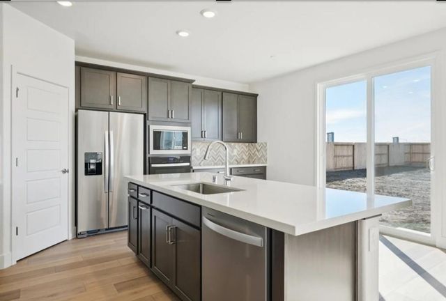 1524 Brook Trout Way, Sacramento, CA 95822
