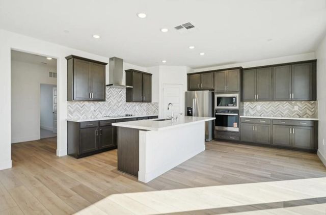 1524 Brook Trout Way, Sacramento, CA 95822
