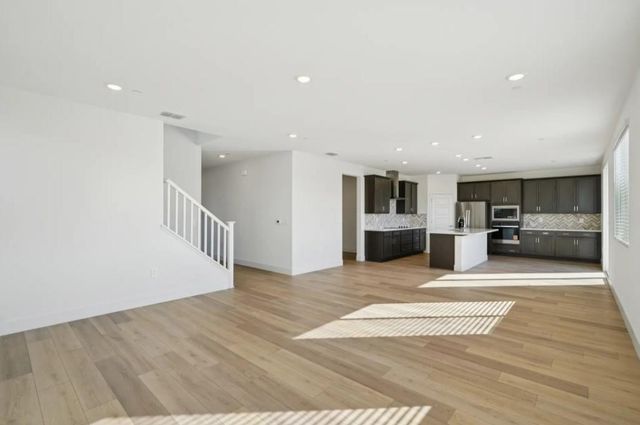 1524 Brook Trout Way, Sacramento, CA 95822