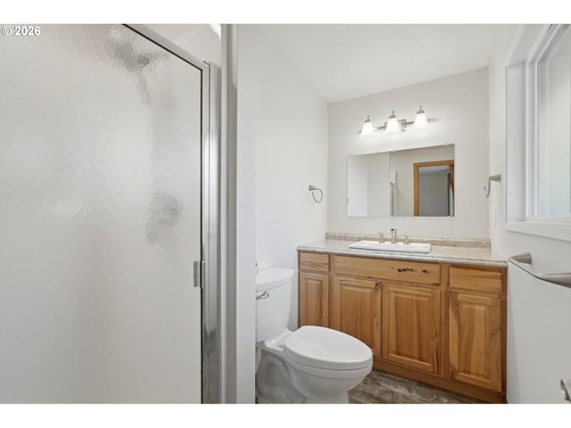 21675 Se BOHNA PARK Rd, Damascus, OR 97089