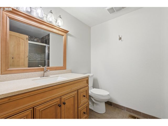 21675 Se BOHNA PARK Rd, Damascus, OR 97089