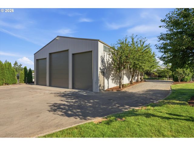 21675 Se BOHNA PARK Rd, Damascus, OR 97089