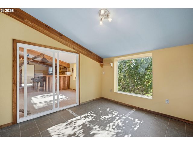 21675 Se BOHNA PARK Rd, Damascus, OR 97089