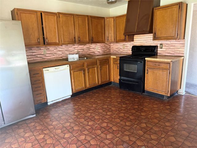7310 Flameleaf Place, Dallas, TX 75249