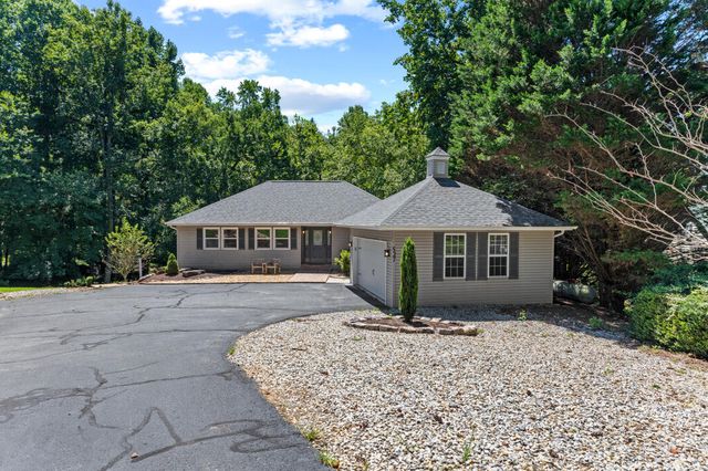 527 Pinebrook Drive, Blairsville, GA 30512