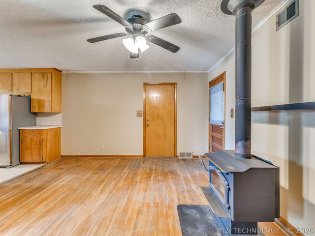 10909 E 5th Street, Tulsa, OK 74128