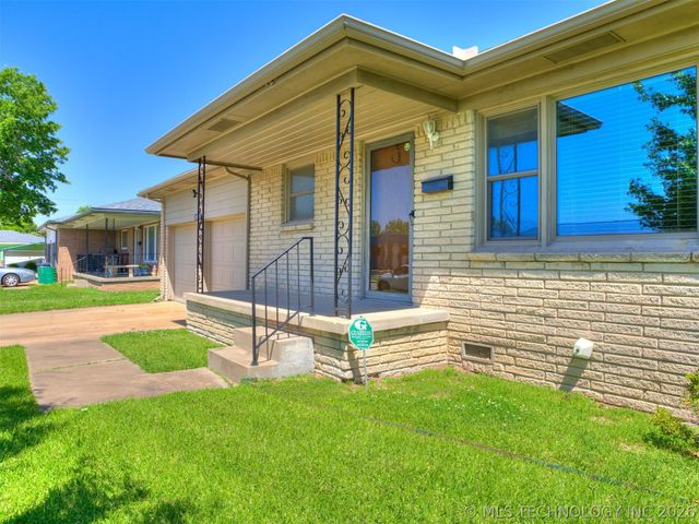 10909 E 5th Street, Tulsa, OK 74128