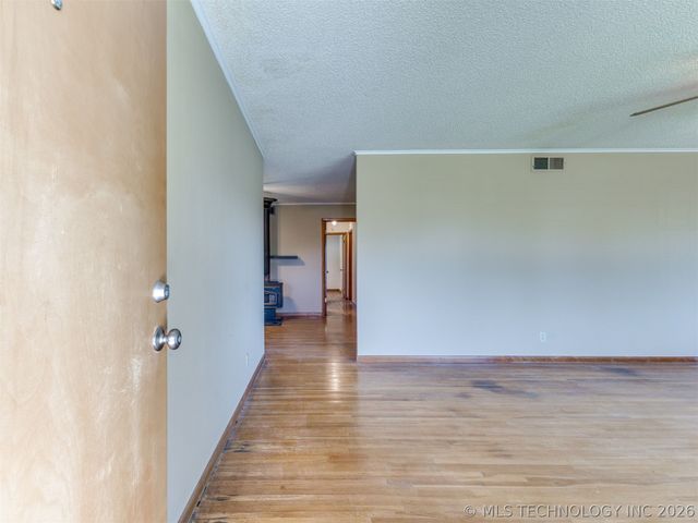 10909 E 5th Street, Tulsa, OK 74128
