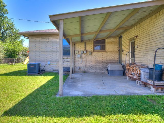 10909 E 5th Street, Tulsa, OK 74128
