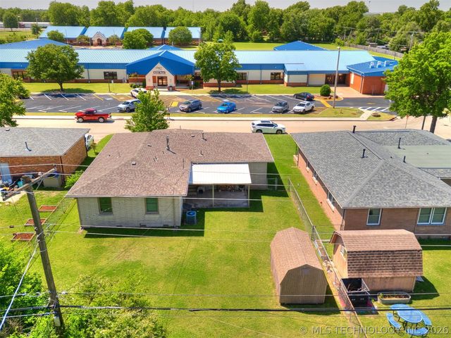10909 E 5th Street, Tulsa, OK 74128