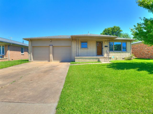 10909 E 5th Street, Tulsa, OK 74128